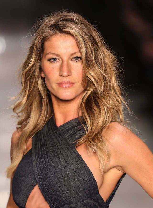 Gisele Bundchen Long Wavy Lace Front Human Hair Wig